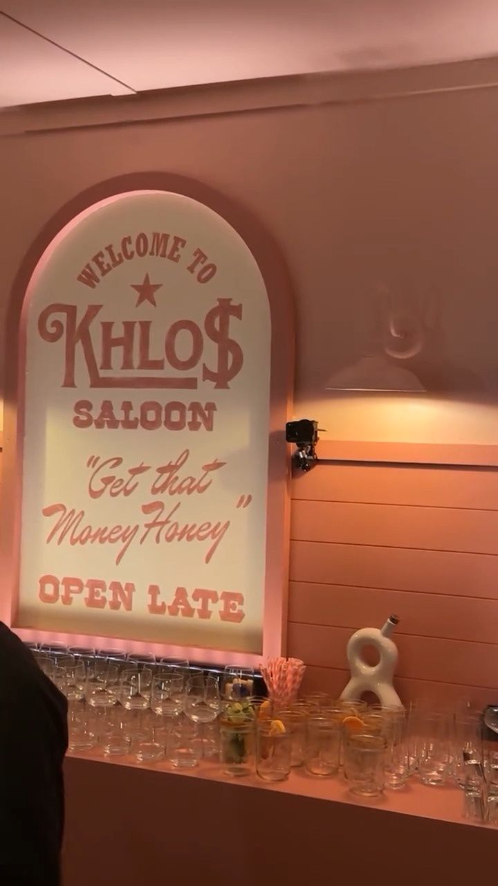 40. urodziny Khloe Kardashian