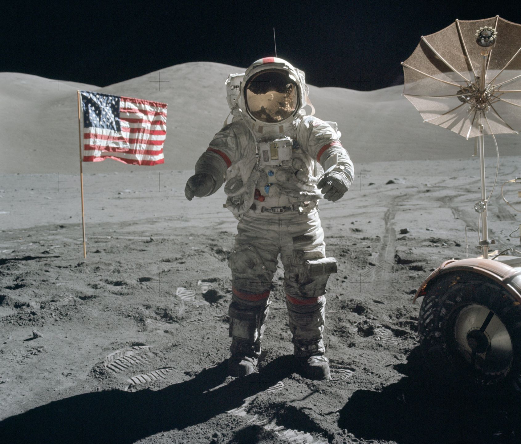 Apollo 17. Na zdjęciu Eugene Cernan na Księżycu. To ostatni astronauta, która chodził po powierzchni Księżyca