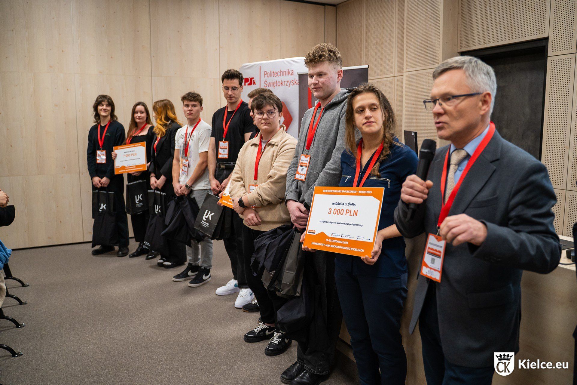 pierwsza edycja Ideathonu Dialogu Społecznego