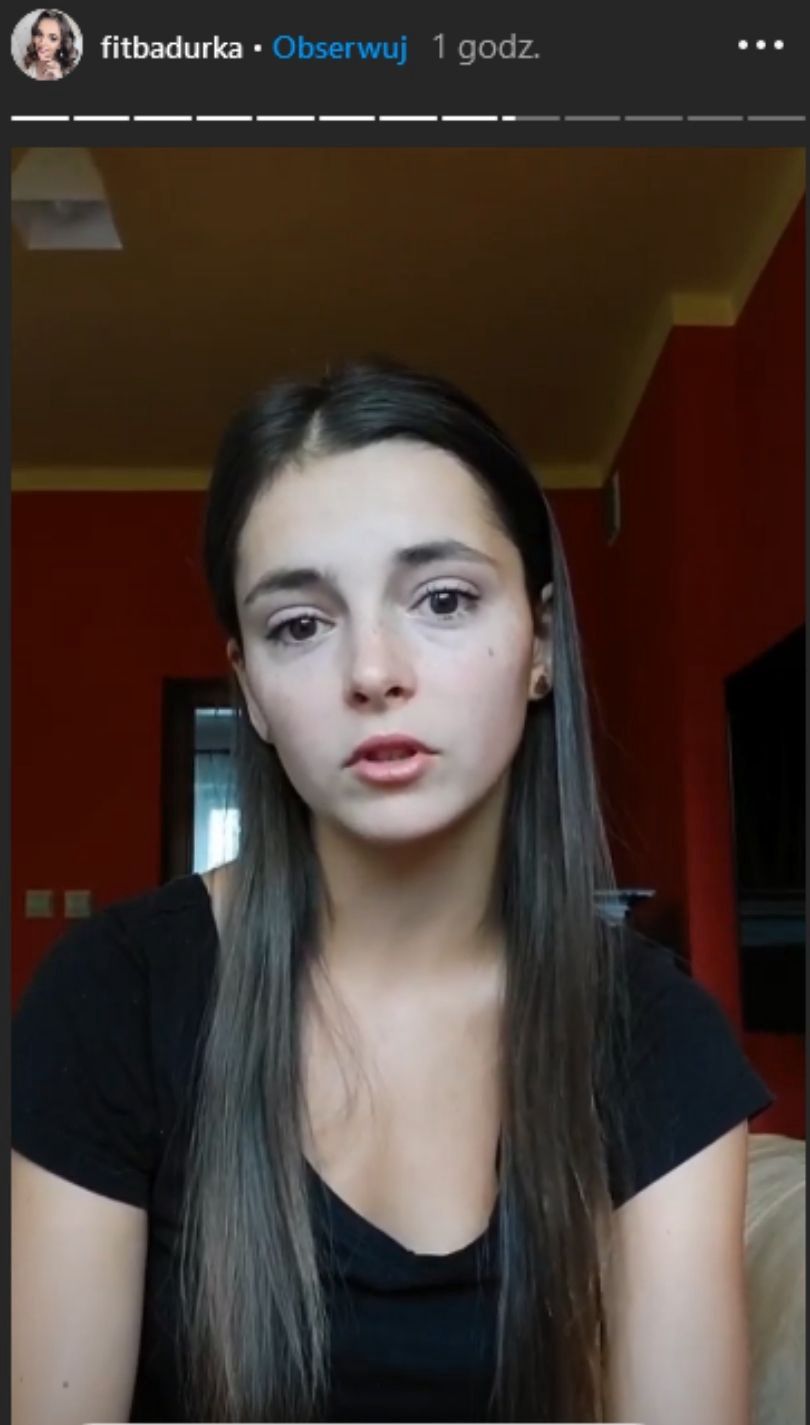 Influencerka tłumaczy reklamę batonika pod wpisem o decyzji TK