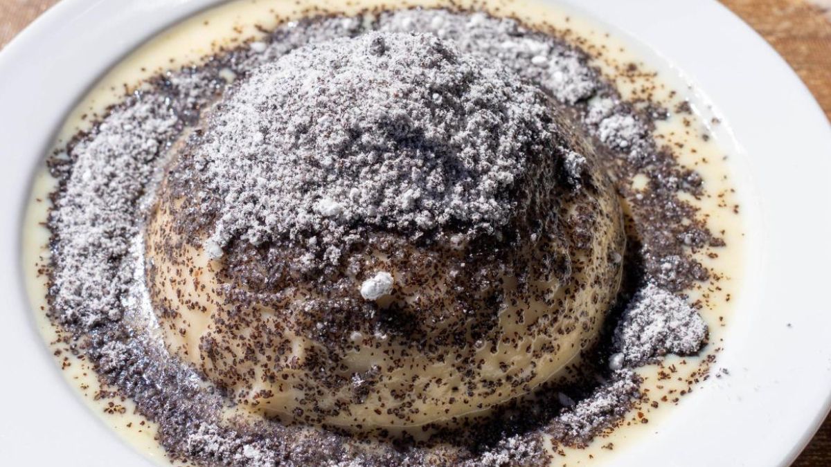 Wiedeńskie knedle z dużą ilościa maku