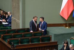 Koronawirus w Polsce. Afera z maseczkami. Szef Kancelarii Premiera broni Łukasza Szumowskiego