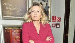 Grażyna Szapołowska: Kochaj mnie (wideo)