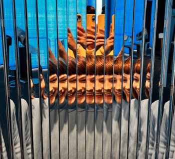 "Lustra. Między iluzją a rzeczywistością". Nowa wystawa w Centrum Nauki Kopernik