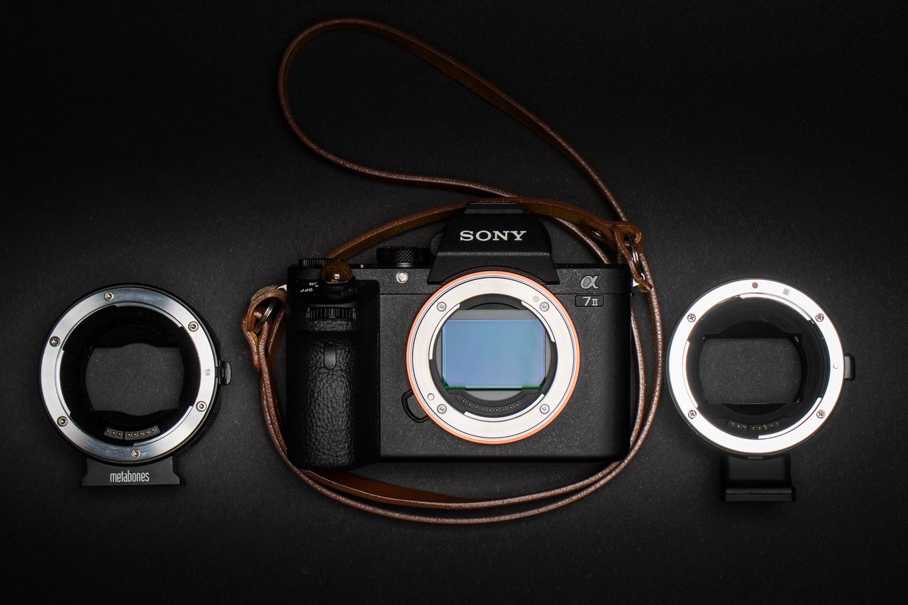 Jak działa Sony A7 II z obiektywami Canona? Sprawdzamy adaptery Metabones i Commlite [test]