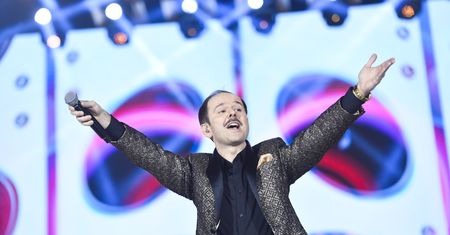 Niecodzienny rywal dla Najmana. To znany piosenkarz