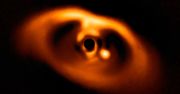 Przełom w astronomii. Naukowcy po raz pierwszy zobaczyli kształtowanie się księżyca wokół egzoplanety