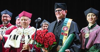 Uniwersytet Przyrodniczy z nowym doktorem honoris causa. Znawca sadów i ekspert od "zmęczenia gleby"