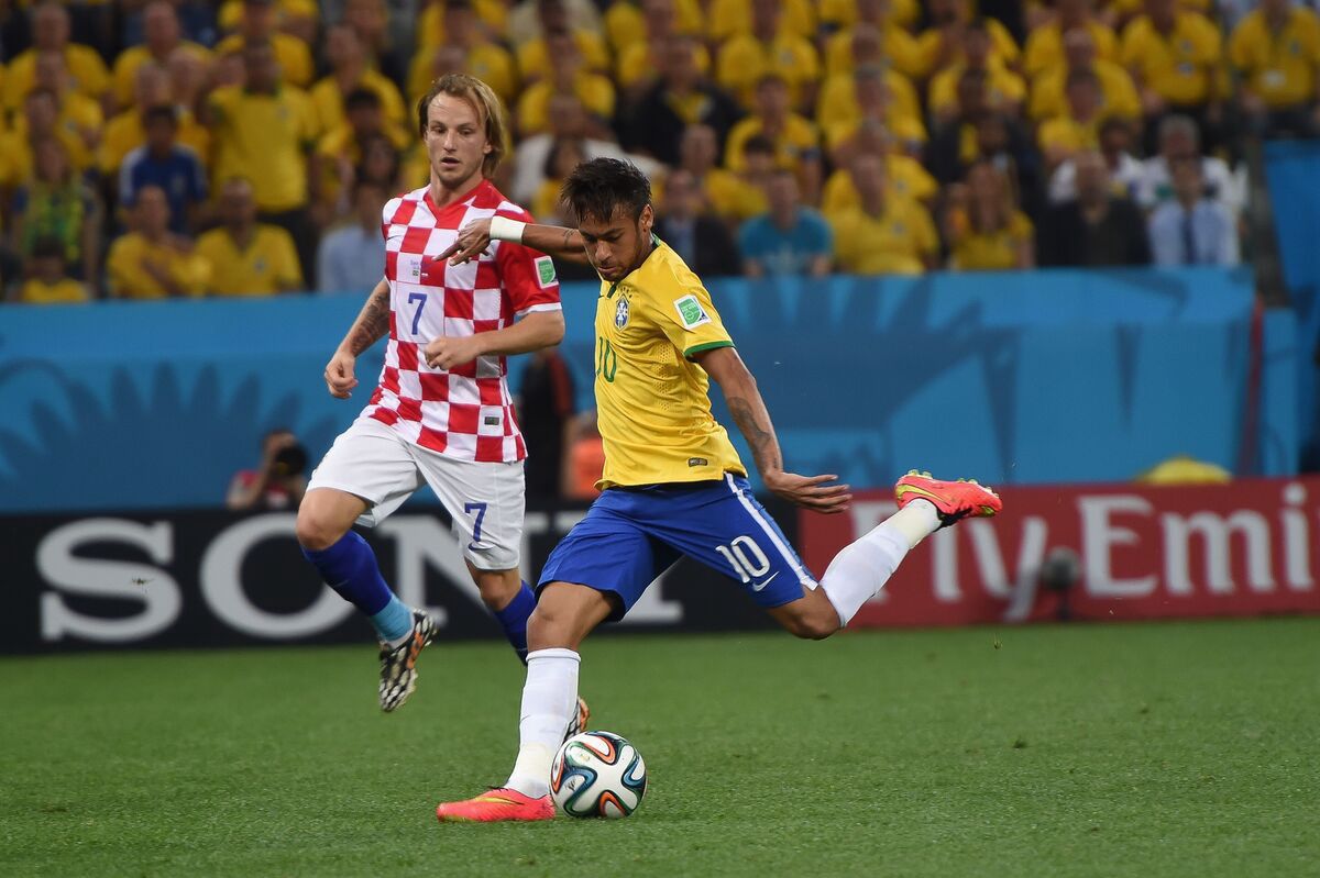 Neymar in the colours of the Brazilian national team