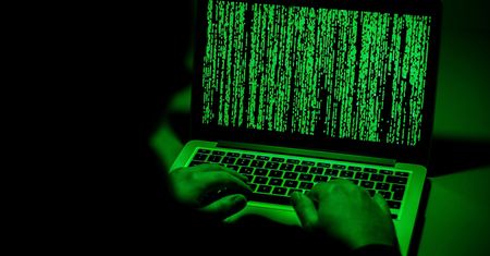 Anonymous: "Putler, nadszedł twój czas"