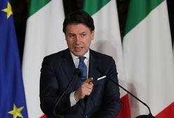 Koronawirus. Włochy łagodzą obostrzenia i zapowiadają "koegzystencję z wirusem"