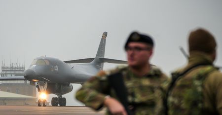 Przełom ws. cieśniny Ormuz? Dwutonowe bomby spadły na skład rakiet