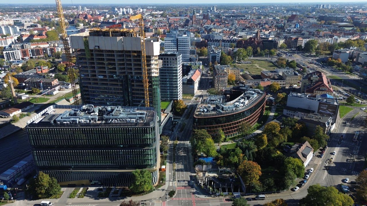 Wrocław: Gigantyczna inwestycja nad Odrą. Quorum B rośnie w oczach
