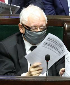Afera mailowa. Jarosław Kaczyński miał przeczytać, że jest "starym dziadem"
