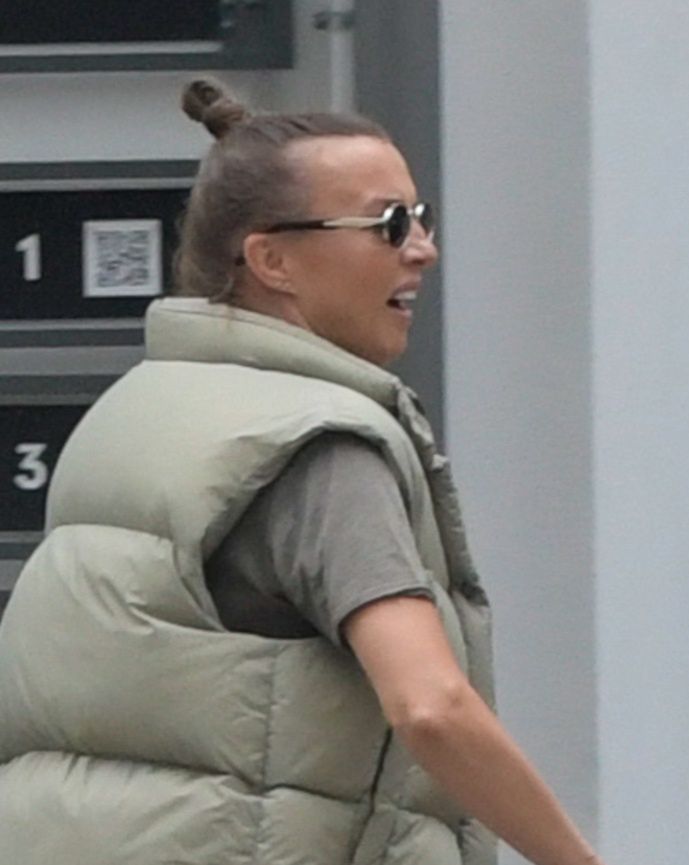 Katarzyna Sokołowska na rodzinnym spacerze