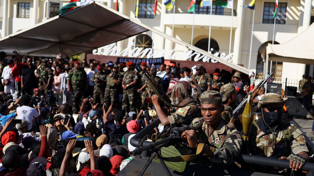 Kryzys na Madagaskarze. Armia przejęła władzę