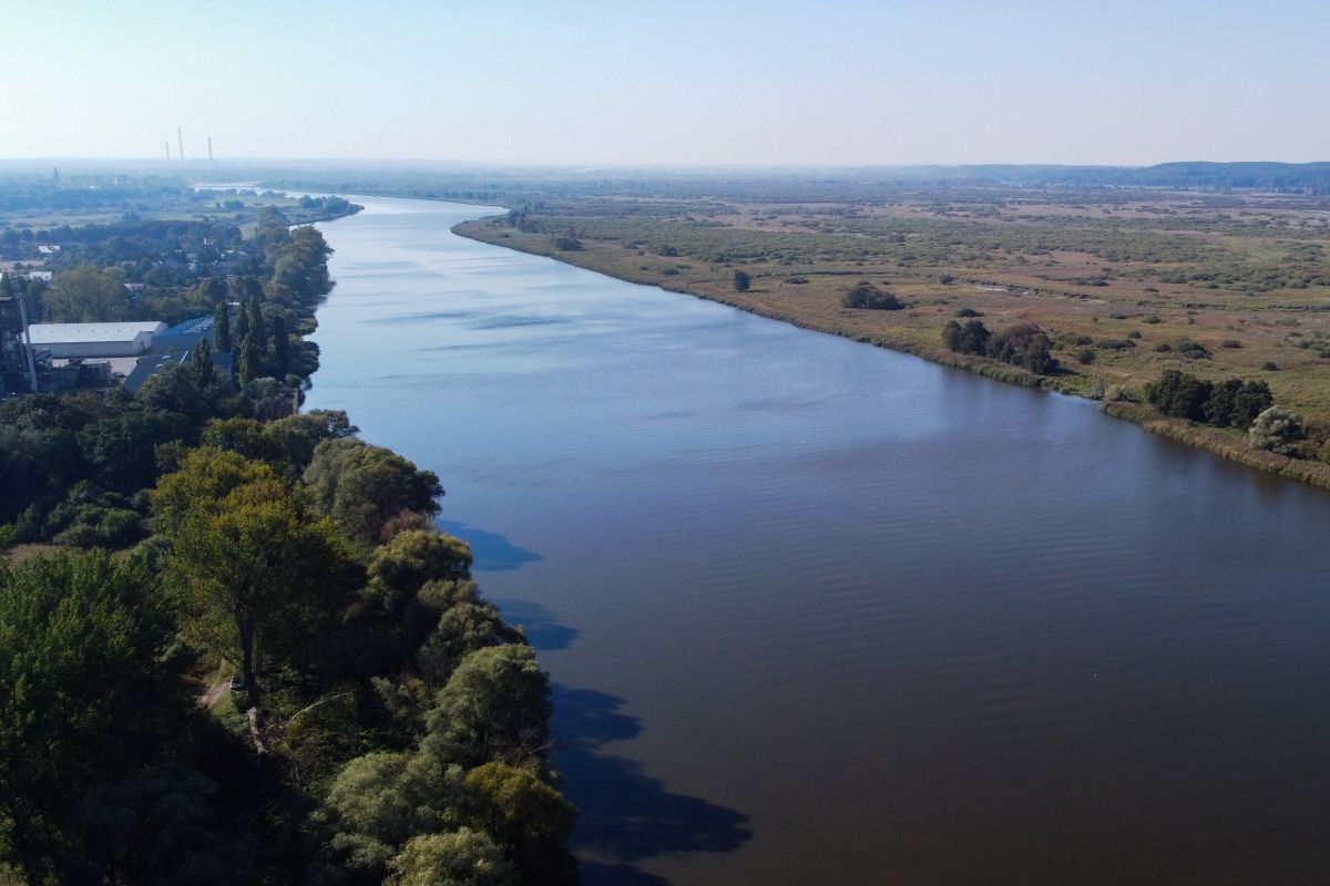 Fala powodziowa idzie w stronę woj. lubuskiego. Władze apelują do "powodziowych turystów"