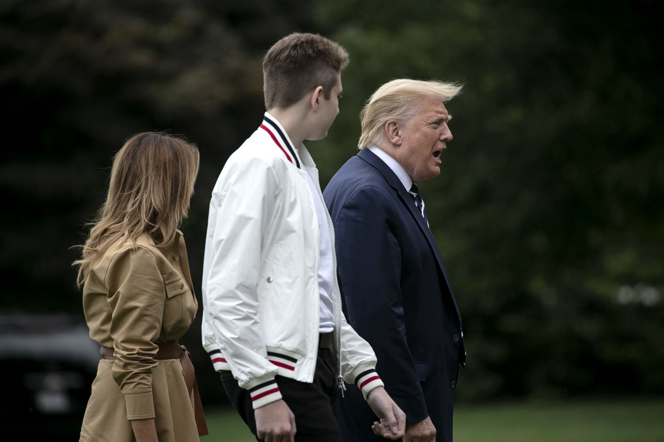 Barron Trump przerósł Donalda i Melanię