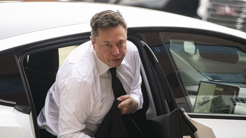 Elon Musk spotyka się z 27-letnią aktorką