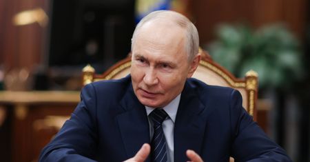 Niemiecki historyk o Putinie. "Posługuje się historią jak bronią"