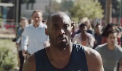 Kobe Bryant, Kevin Hart i Simon Biles w biegu mającym „wzruszyć Ziemię” reklamują Nike (wideo)