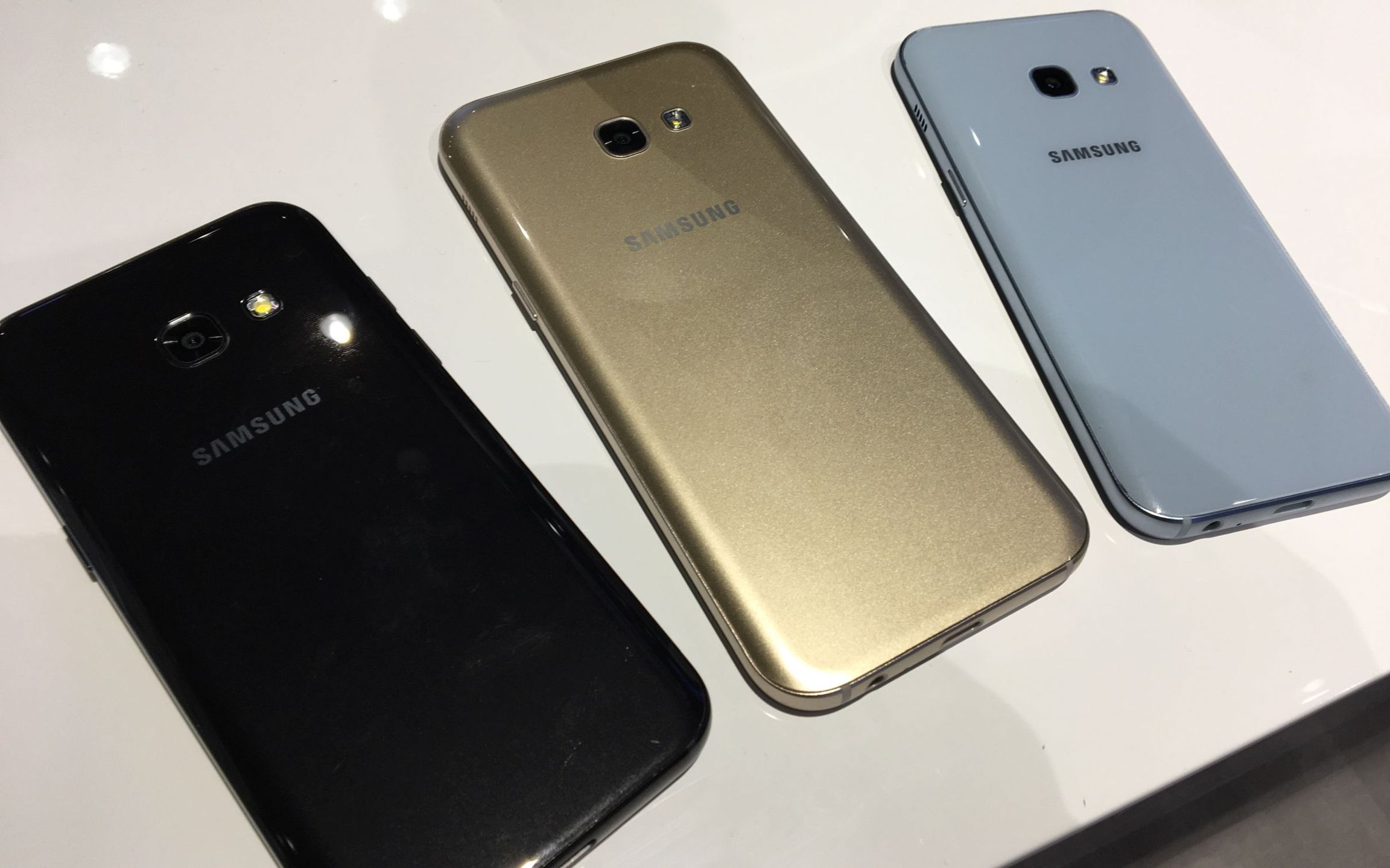 Samsung Galaxy A3, A5 i A7 (2017) oficjalnie. Zobacz nasze pierwsze wrażenia 3