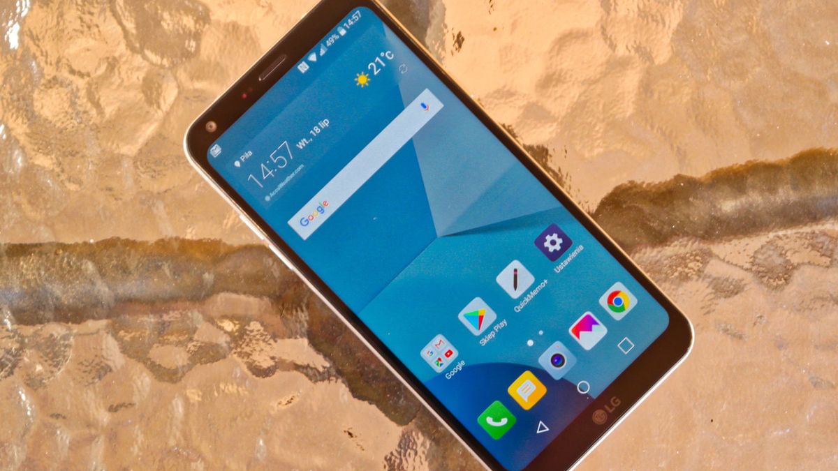 LG Q6 w sprzedaży w Polsce. Warto się nim zainteresować? 1