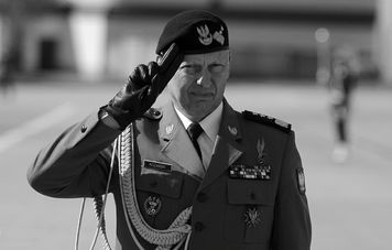 Zmarł gen. Mirosław Różański. Na co chorował?