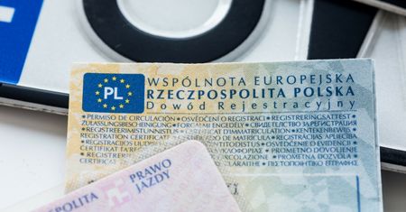 Zniesienie opłaty ewidencyjnej. Rząd przyjął zmiany w prawie o ruchu drogowym