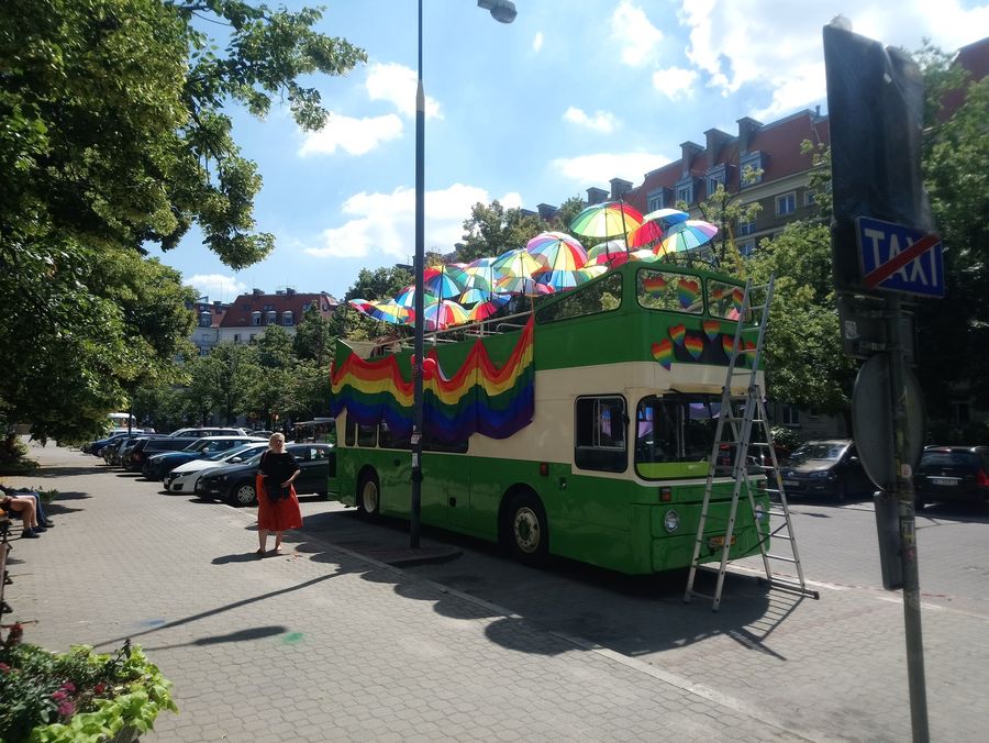 Tęcza na Placu Zbawiciela