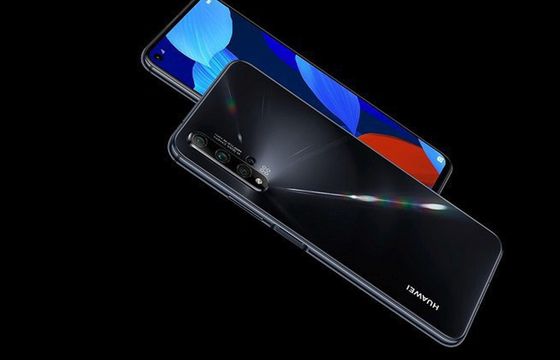 Huawei wprowadza smartfon nova 5T. Poczwórny aparat fotograficzny i ekran 6,2 cala w cenie 1999 złotych