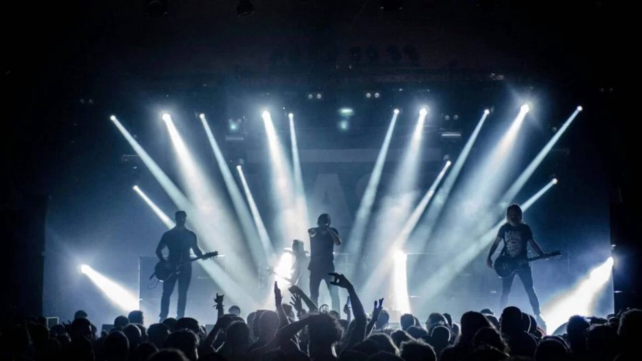Koncert, koncert na scenie, publiczność, widowisko, występ