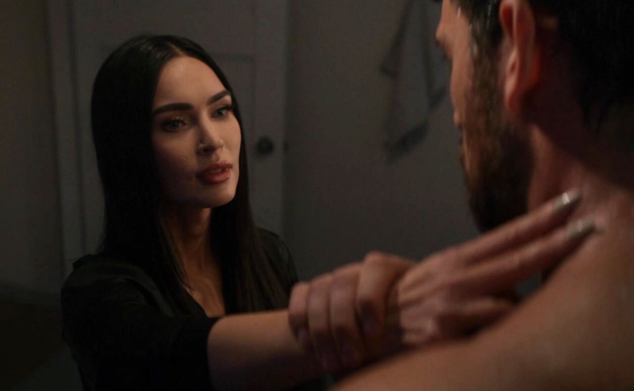 Odważne sceny z Megan Fox na Netfliksie. Reżyser komentuje