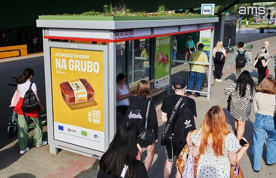 Putka reklamuje się na EKO wiatach AMS-u