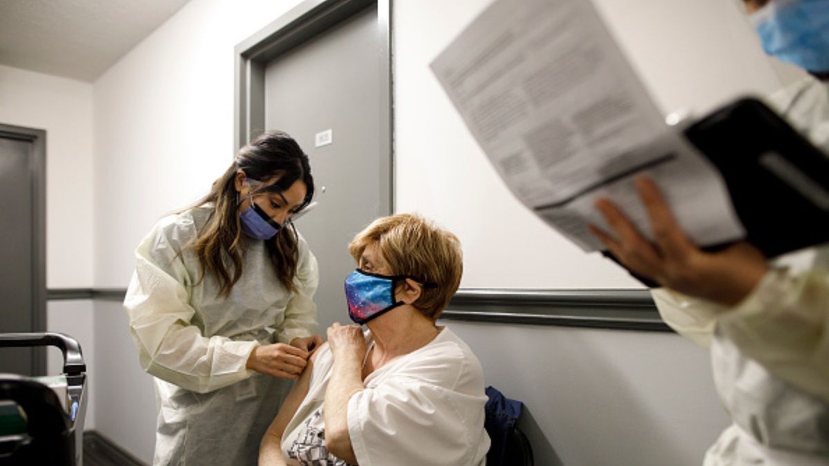 Pielęgniarka podała pacjentce szczepionce na COVID-19. Mąż był wściekły, że odbyło się to bez jego "zgody" (zdjęcie ilustracyjne) 