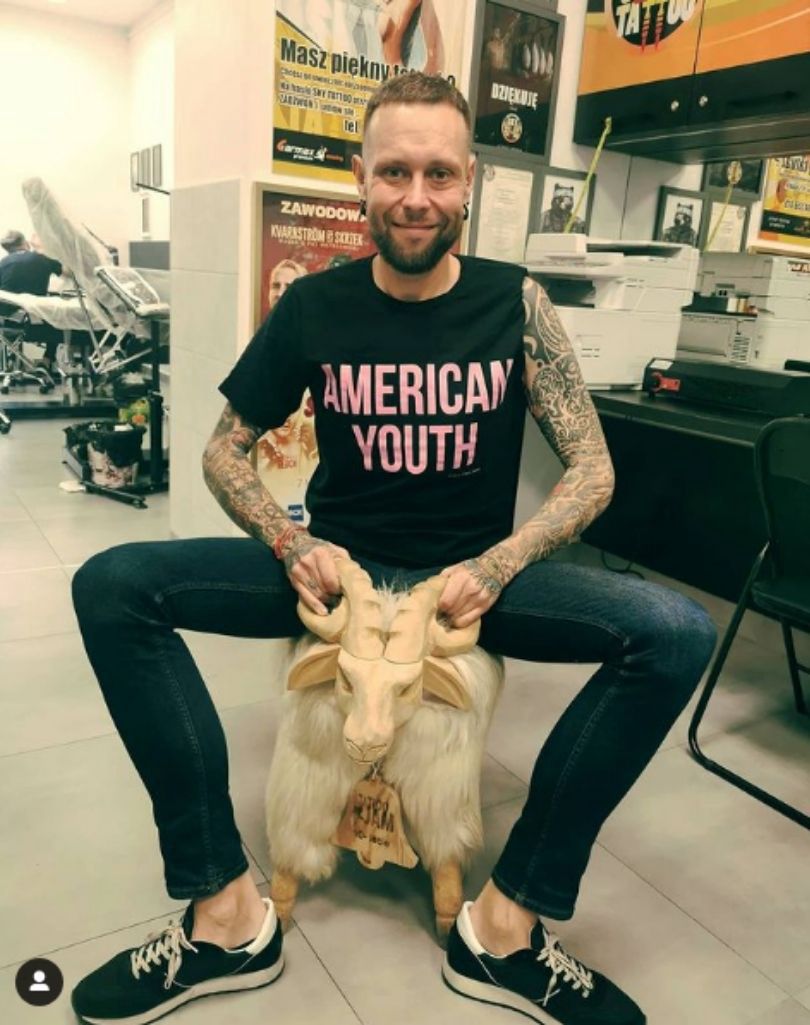 Mateusz "Big Boy" Borkowski prezentuje zdjęcie sprzed metamorfozy