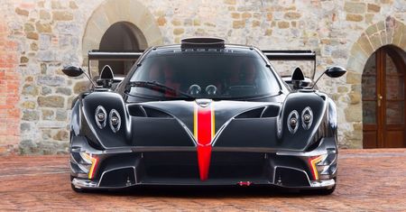 Pagani Zonda Revolucion - ostatnia Zonda na zdjęciach [galeria]