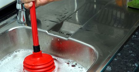 Szukają Polaków do pracy. Płacą od 14 tys. zł. Studia niepotrzebne