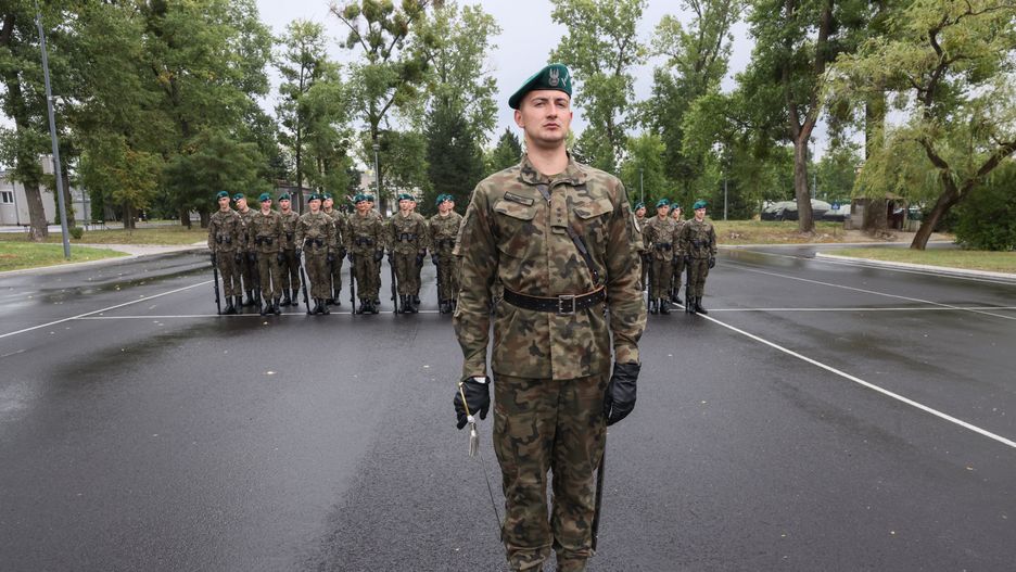 Pokaz defilady Pułku Reprezentacyjnego Wojska Polskiego w siedzibie jednostki w Warszawie