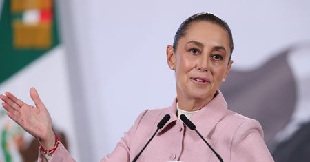 Meksyk wstrzymuje dostawy ropy na Kubę z obawy przed sankcjami USA