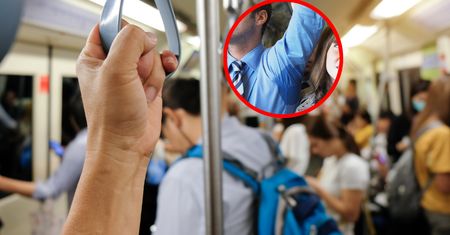 "Tracę resztki godności". Jeździ autobusem w godzinach szczytu