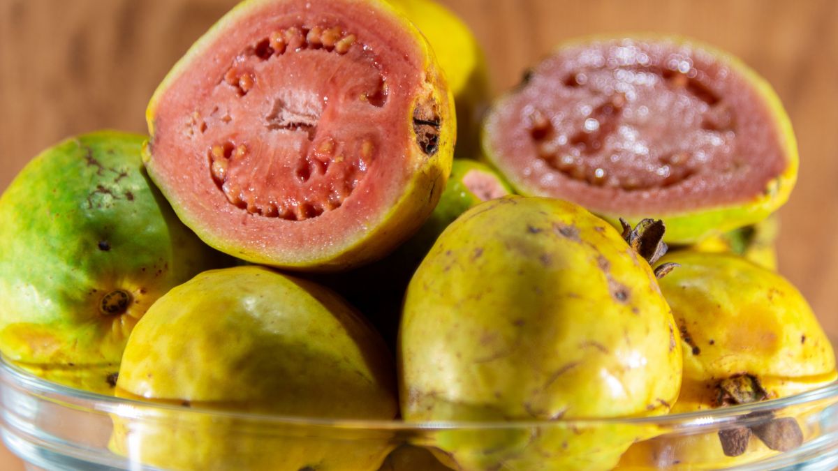 Gujawa zawiera 5 razy więcej witaminy C niż pomarańcze