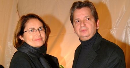 Długo ukrywała, że jest ich córką. Teraz robi karierę za granicą