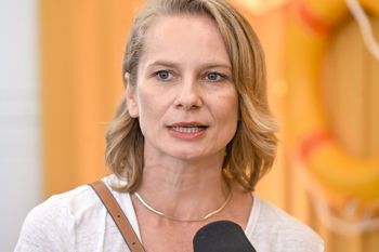 Jej ojciec walczył z nałogiem. Zdecydowała się promować alkohol