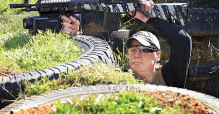 SmartSight - kamera pozwalająca strzelać zza rogu