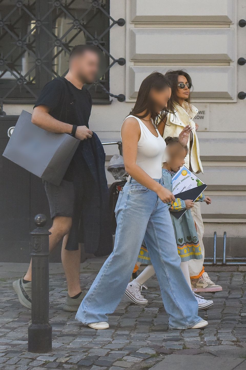 Natalia Siwiec z rodziną na mieście