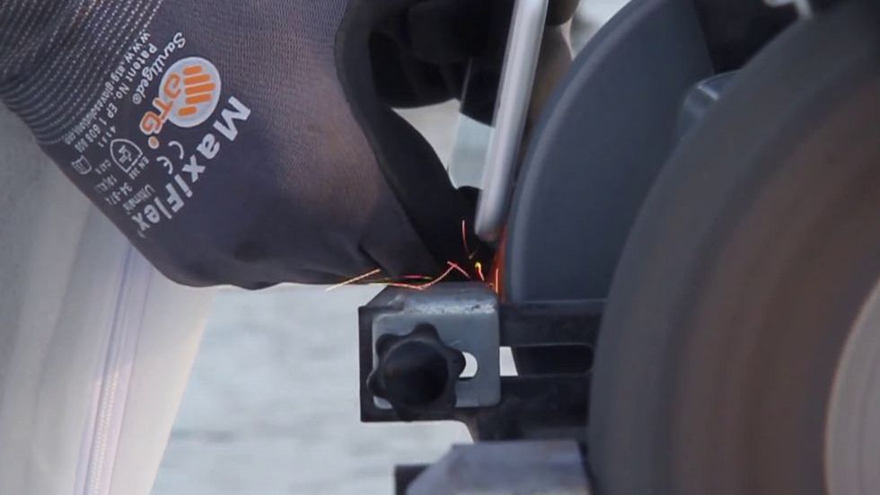 Jony Ive płakał, jak oglądał. Oto sposób na wystający obiektyw iPhone’a 6 1