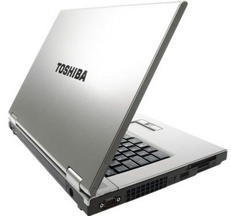 Dwa laptopy Toshiby z Centrino 2