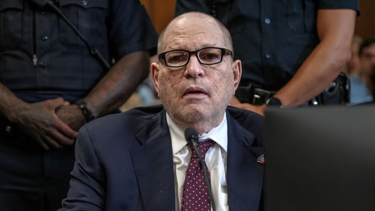 Harvey Weinstein appears in Manhattan Supreme Court for sentencing for the 2006 sexual assault of former television production assistant Miriam Haley in New York, New York, USA, 23 September 2026. Weinstein was convicted of a first-degree criminal sex act against Haley in a 2025 retrial after New York?s highest court overturned his 2020 conviction. Prosecutors are seeking a 20-year prison sentence; the charge carries a maximum of 25 years. EPA/DEAN MOSES / POOL Dostawca: PAP/EPA.
