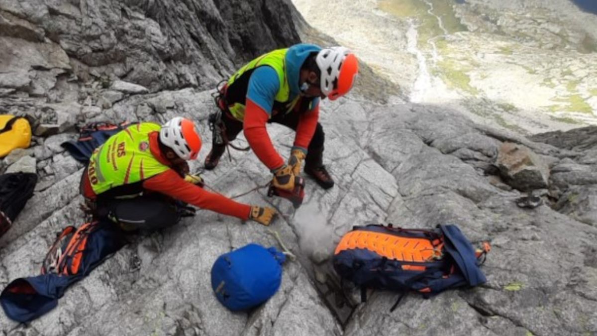 Znaleziono ciało zaginionego turysty.